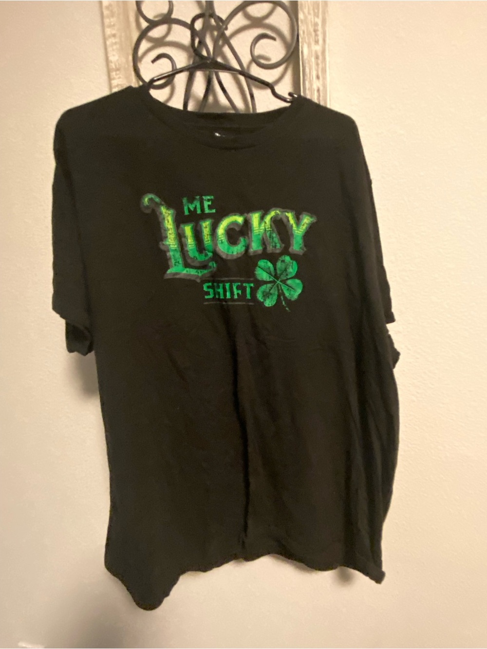 Women Black 'Me Lucky' Graphic T-Shirt with Green Print